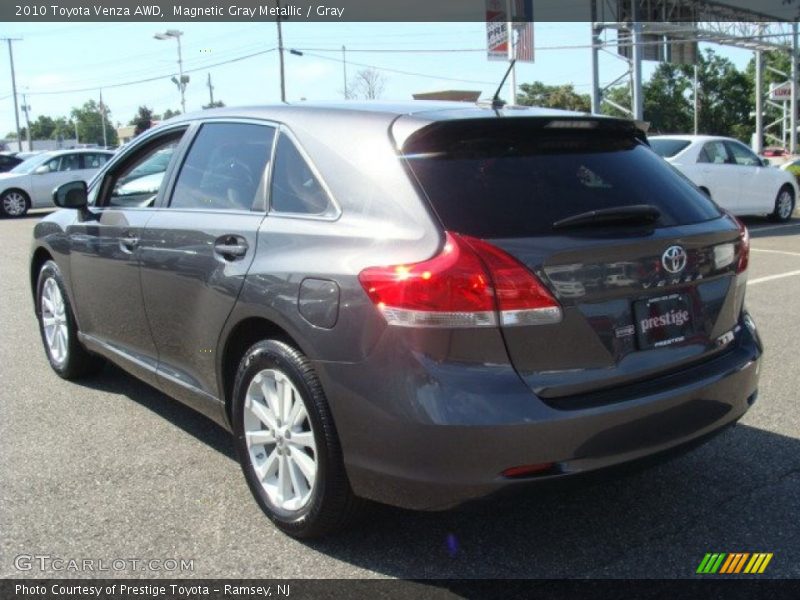 Magnetic Gray Metallic / Gray 2010 Toyota Venza AWD