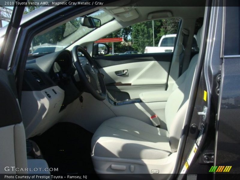 Magnetic Gray Metallic / Gray 2010 Toyota Venza AWD