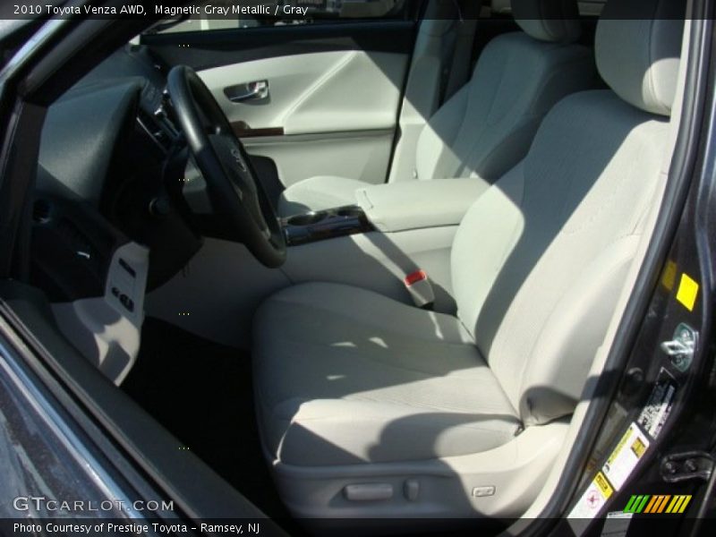 Magnetic Gray Metallic / Gray 2010 Toyota Venza AWD