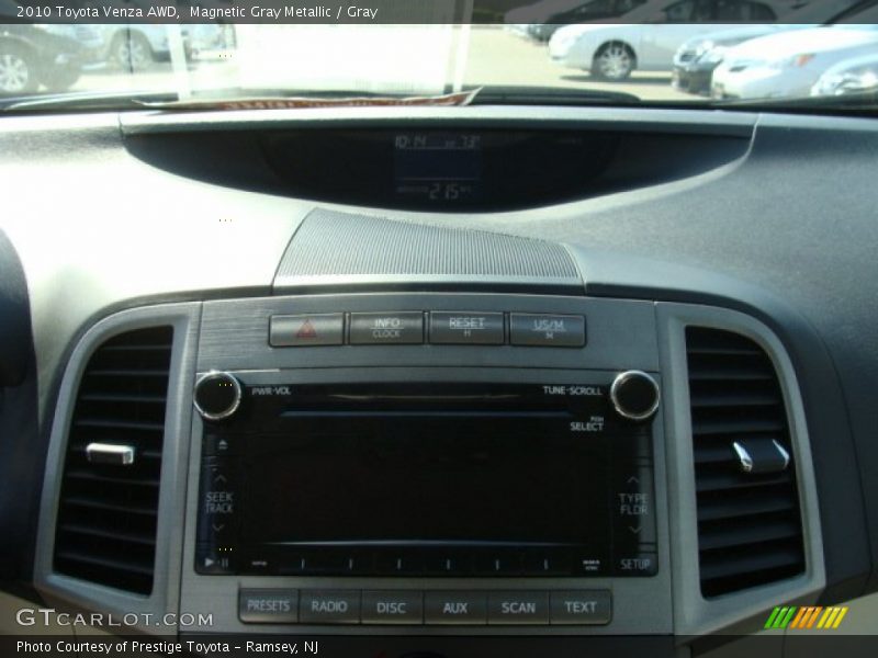Magnetic Gray Metallic / Gray 2010 Toyota Venza AWD