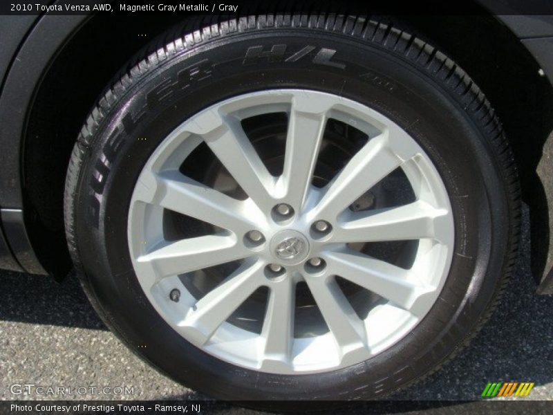 Magnetic Gray Metallic / Gray 2010 Toyota Venza AWD