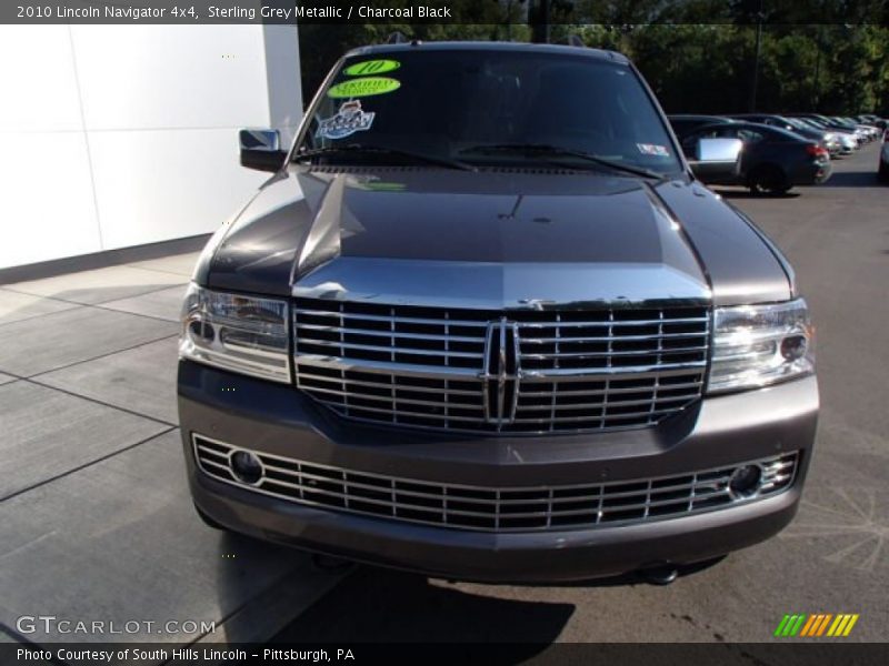 Sterling Grey Metallic / Charcoal Black 2010 Lincoln Navigator 4x4