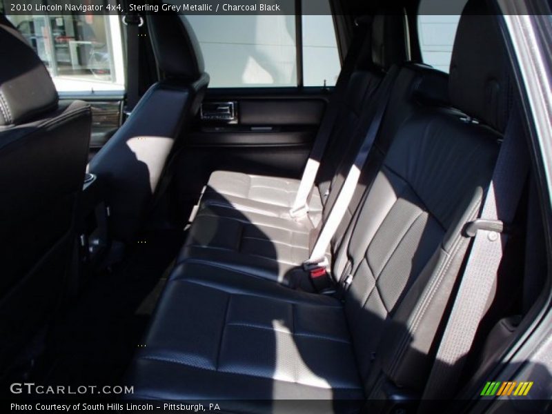 Sterling Grey Metallic / Charcoal Black 2010 Lincoln Navigator 4x4