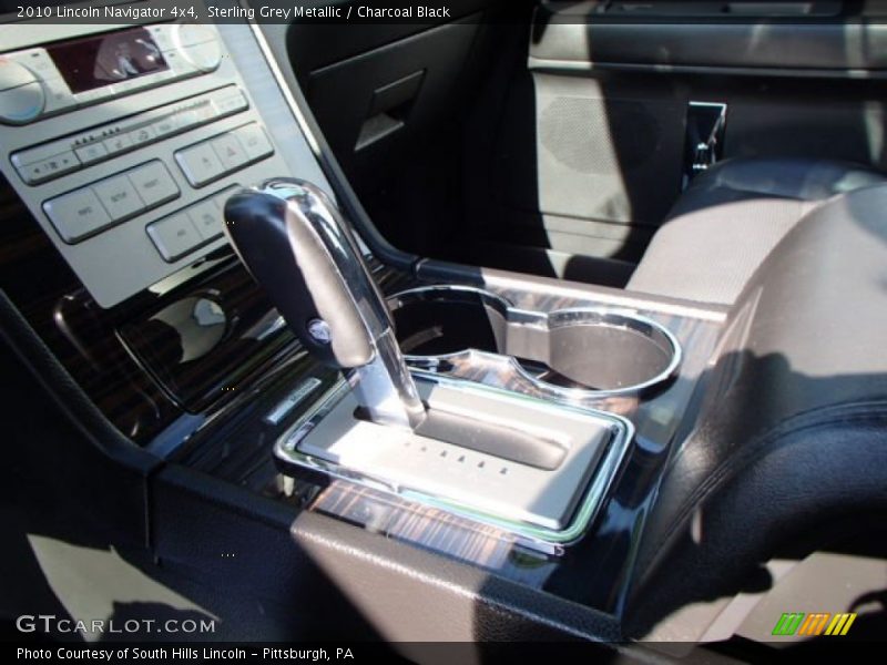Sterling Grey Metallic / Charcoal Black 2010 Lincoln Navigator 4x4