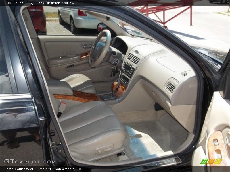 Black Obsidian / Willow 2003 Infiniti I 35