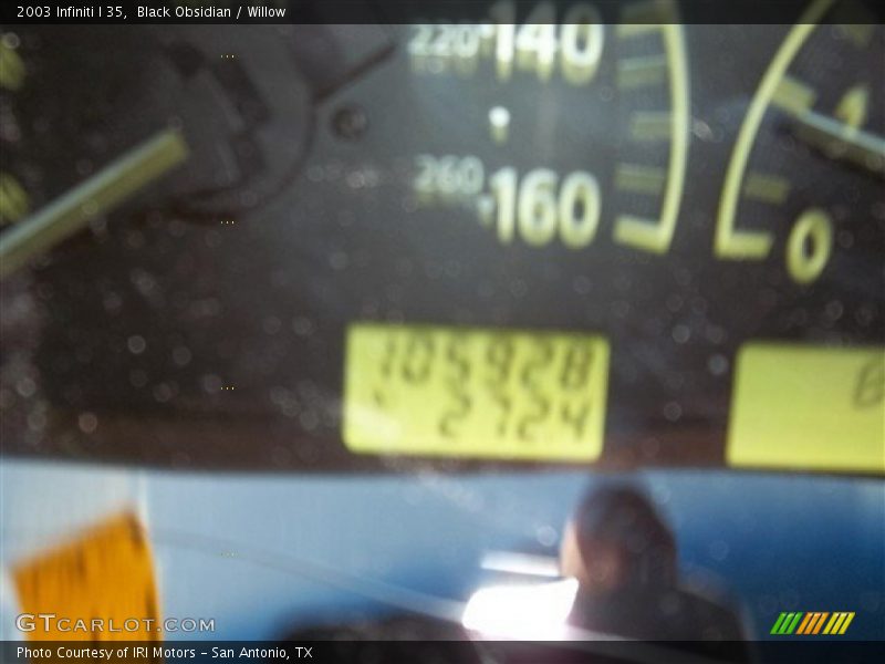 Black Obsidian / Willow 2003 Infiniti I 35