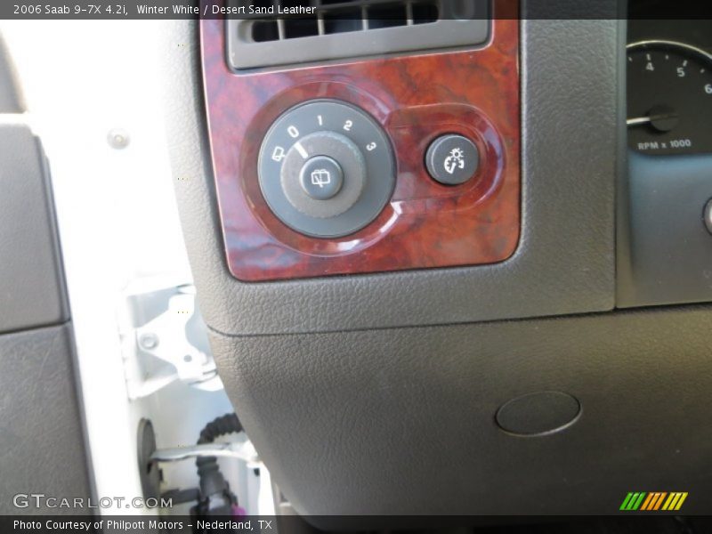 Winter White / Desert Sand Leather 2006 Saab 9-7X 4.2i