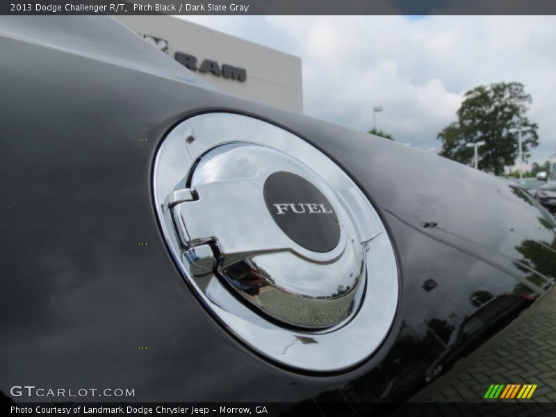 Pitch Black / Dark Slate Gray 2013 Dodge Challenger R/T