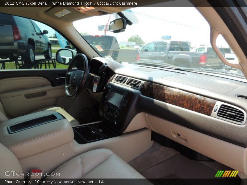 White Diamond Tricoat / Cocoa/Light Cashmere 2012 GMC Yukon Denali