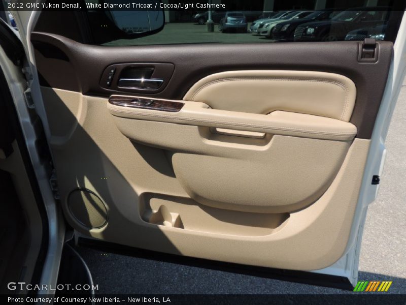 White Diamond Tricoat / Cocoa/Light Cashmere 2012 GMC Yukon Denali
