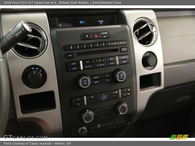 Brilliant Silver Metallic / Stone/Medium Stone 2009 Ford F150 XLT SuperCrew 4x4