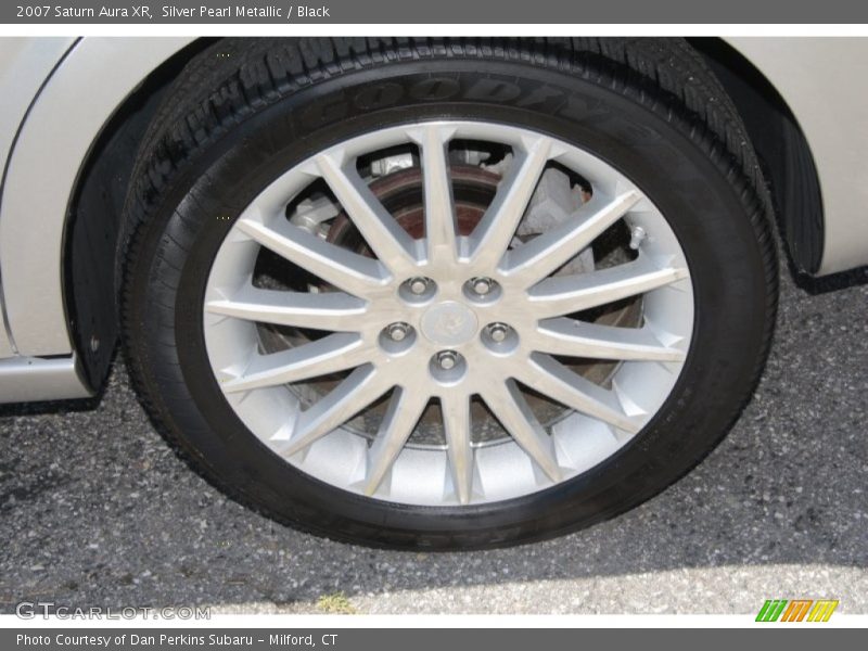 Silver Pearl Metallic / Black 2007 Saturn Aura XR