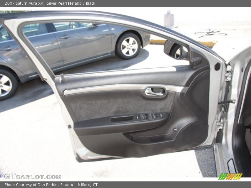 Silver Pearl Metallic / Black 2007 Saturn Aura XR