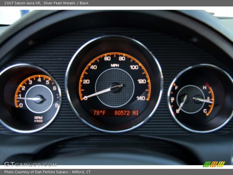 Silver Pearl Metallic / Black 2007 Saturn Aura XR