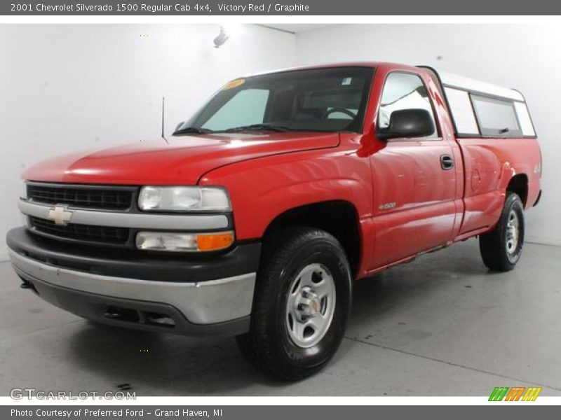 Victory Red / Graphite 2001 Chevrolet Silverado 1500 Regular Cab 4x4