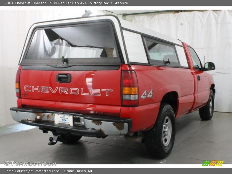Victory Red / Graphite 2001 Chevrolet Silverado 1500 Regular Cab 4x4