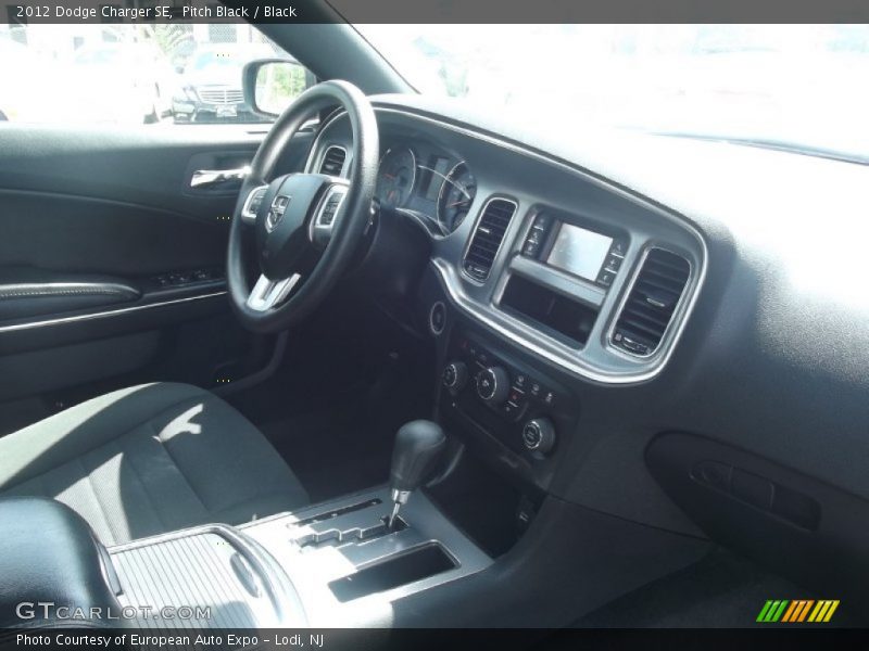 Pitch Black / Black 2012 Dodge Charger SE