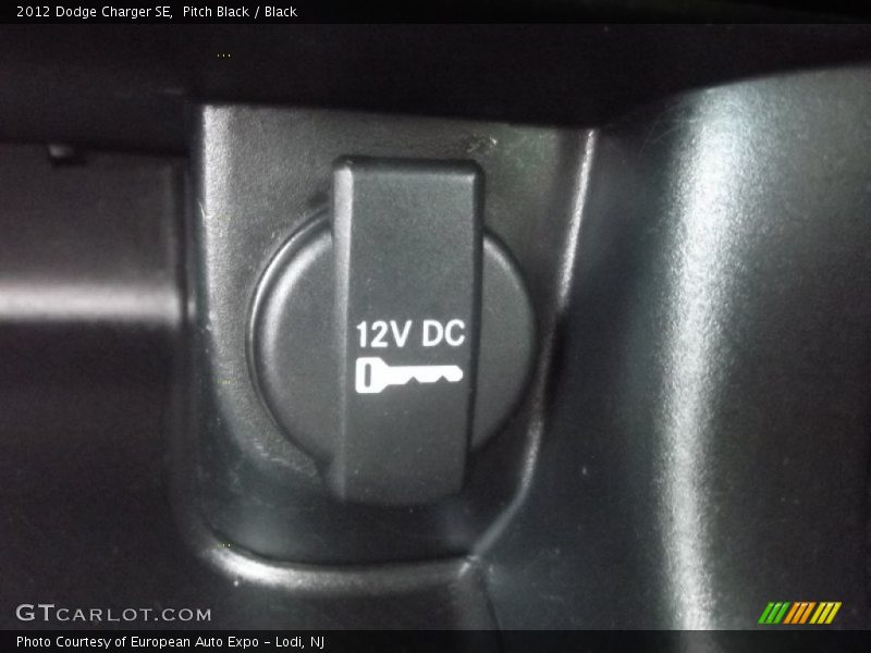 Pitch Black / Black 2012 Dodge Charger SE