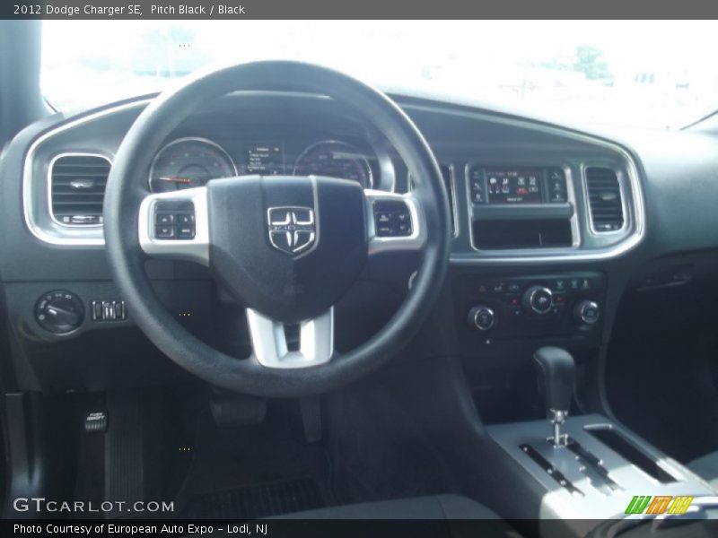 Pitch Black / Black 2012 Dodge Charger SE