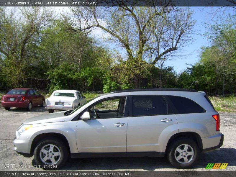 Majestic Silver Metallic / Grey 2007 Suzuki XL7 AWD