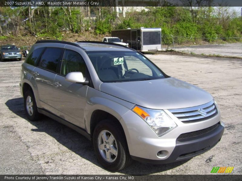 Majestic Silver Metallic / Grey 2007 Suzuki XL7 AWD