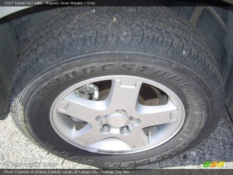 Majestic Silver Metallic / Grey 2007 Suzuki XL7 AWD