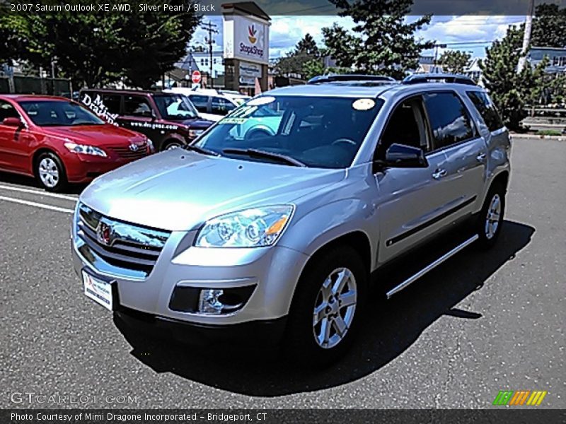 Silver Pearl / Black 2007 Saturn Outlook XE AWD