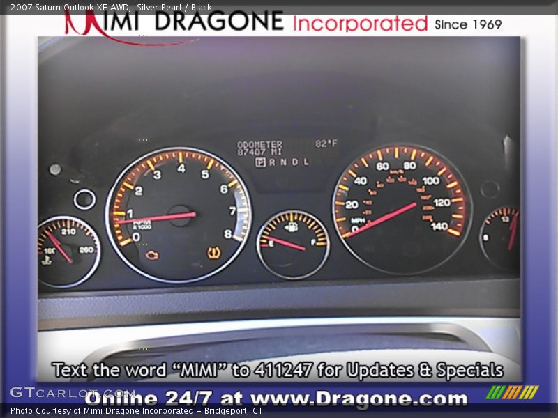 Silver Pearl / Black 2007 Saturn Outlook XE AWD