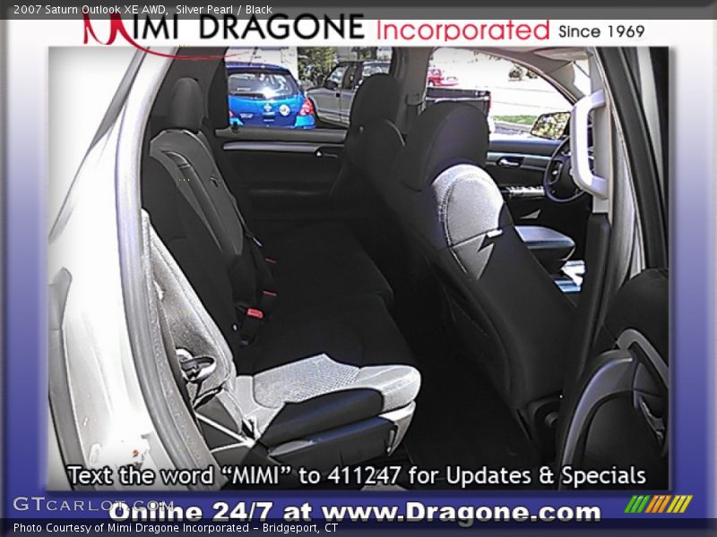Silver Pearl / Black 2007 Saturn Outlook XE AWD