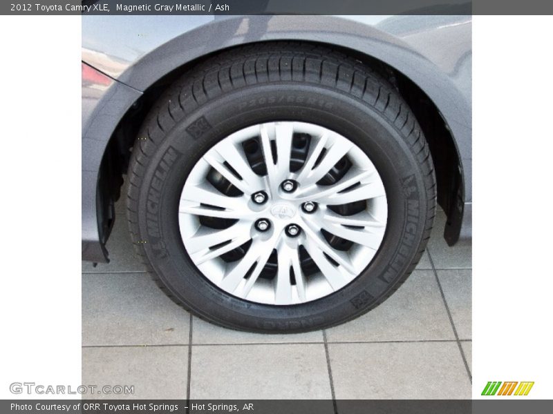Magnetic Gray Metallic / Ash 2012 Toyota Camry XLE