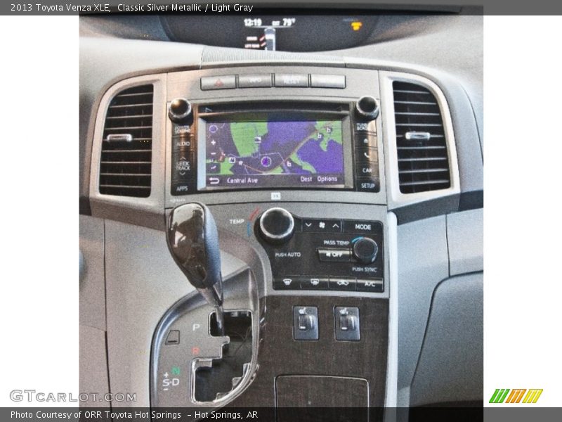 Classic Silver Metallic / Light Gray 2013 Toyota Venza XLE