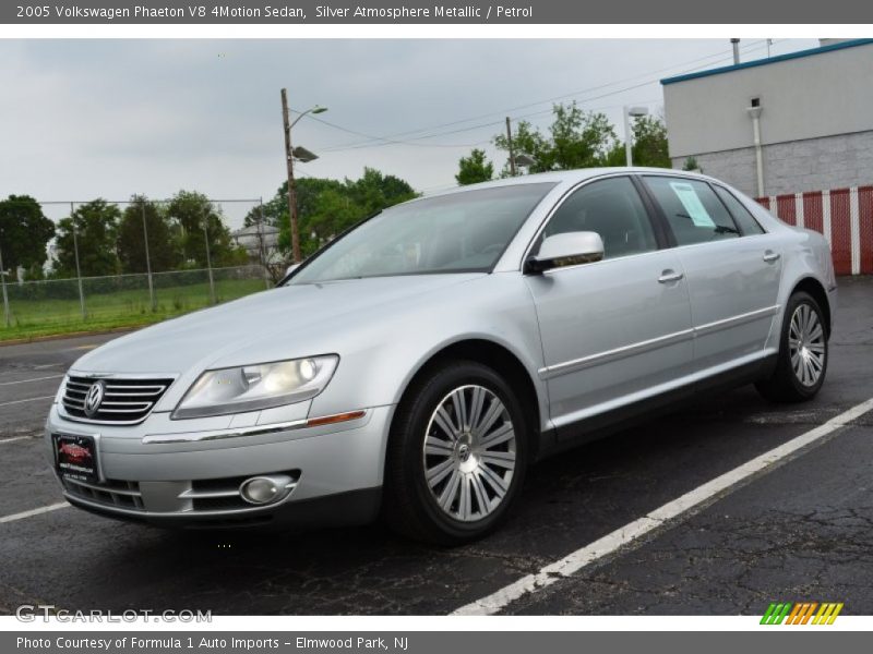 Silver Atmosphere Metallic / Petrol 2005 Volkswagen Phaeton V8 4Motion Sedan