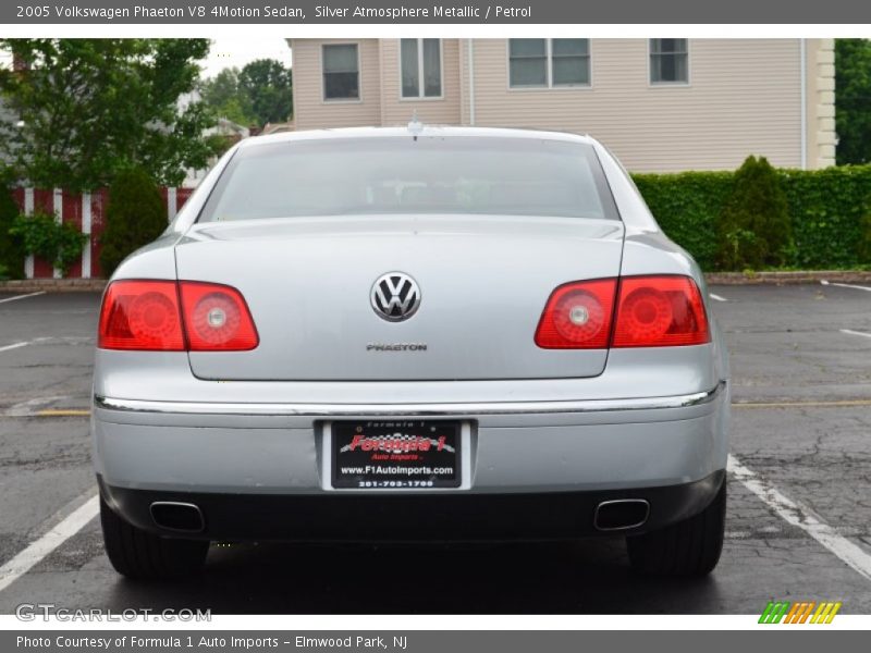 Silver Atmosphere Metallic / Petrol 2005 Volkswagen Phaeton V8 4Motion Sedan