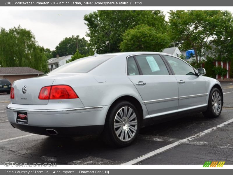 Silver Atmosphere Metallic / Petrol 2005 Volkswagen Phaeton V8 4Motion Sedan