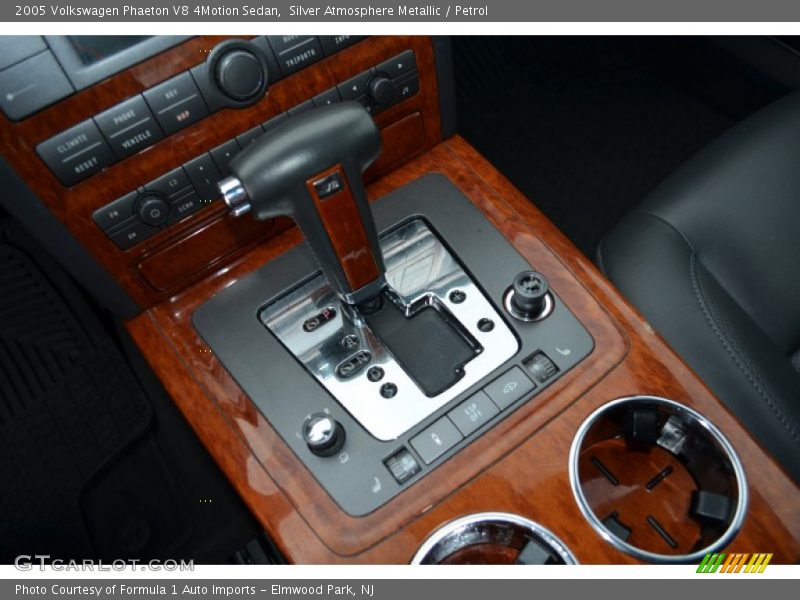  2005 Phaeton V8 4Motion Sedan 6 Speed Tiptronic Automatic Shifter