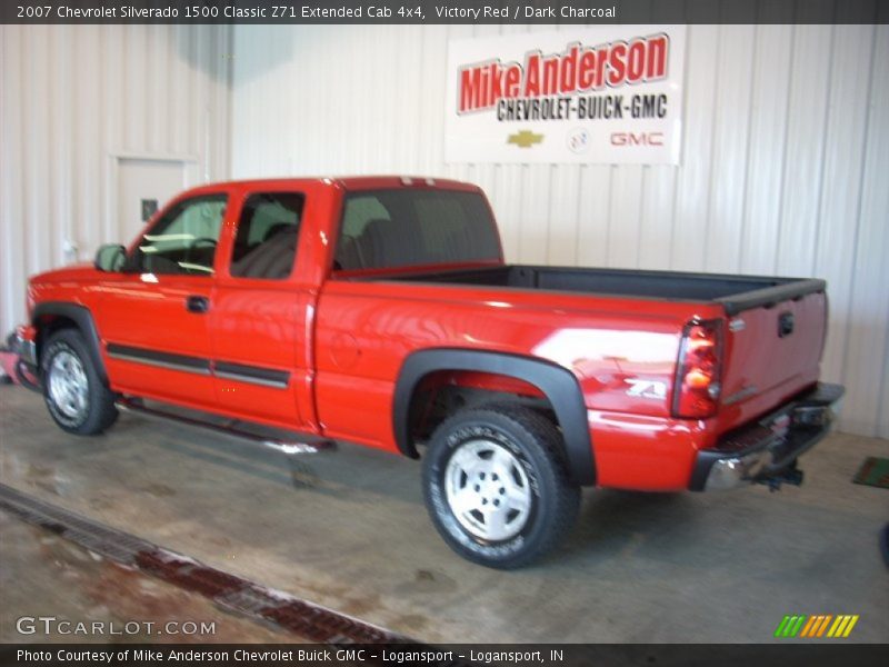 Victory Red / Dark Charcoal 2007 Chevrolet Silverado 1500 Classic Z71 Extended Cab 4x4