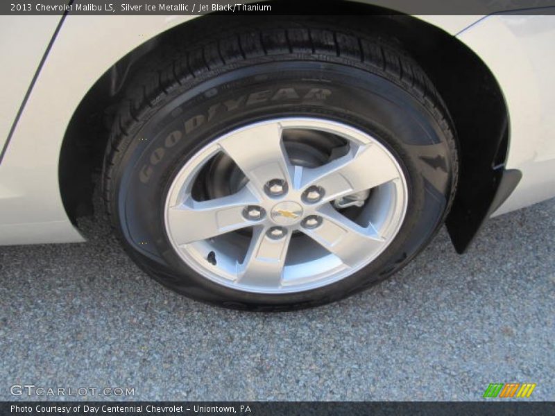 Silver Ice Metallic / Jet Black/Titanium 2013 Chevrolet Malibu LS