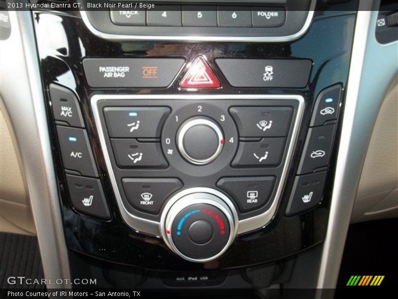 Black Noir Pearl / Beige 2013 Hyundai Elantra GT