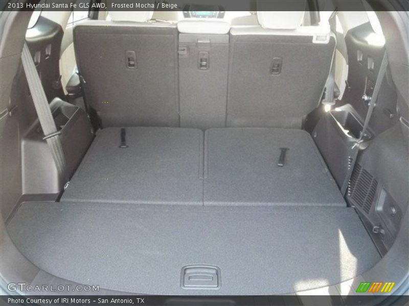  2013 Santa Fe GLS AWD Trunk