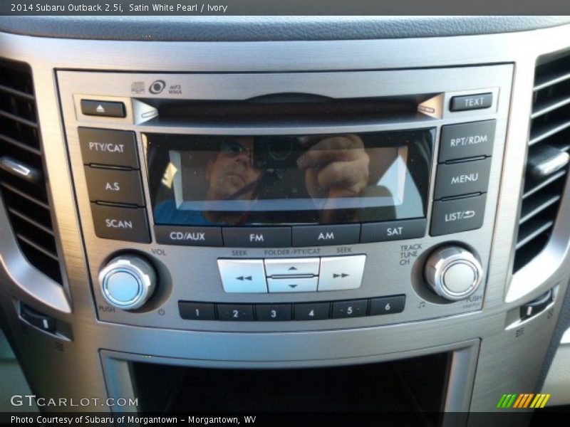 Satin White Pearl / Ivory 2014 Subaru Outback 2.5i