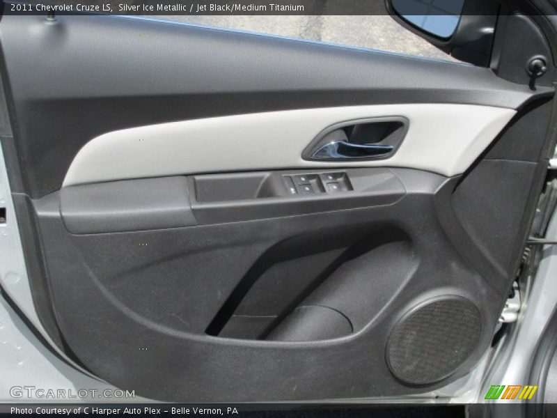 Silver Ice Metallic / Jet Black/Medium Titanium 2011 Chevrolet Cruze LS