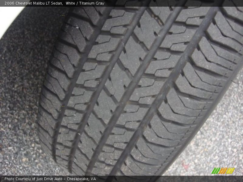 White / Titanium Gray 2006 Chevrolet Malibu LT Sedan