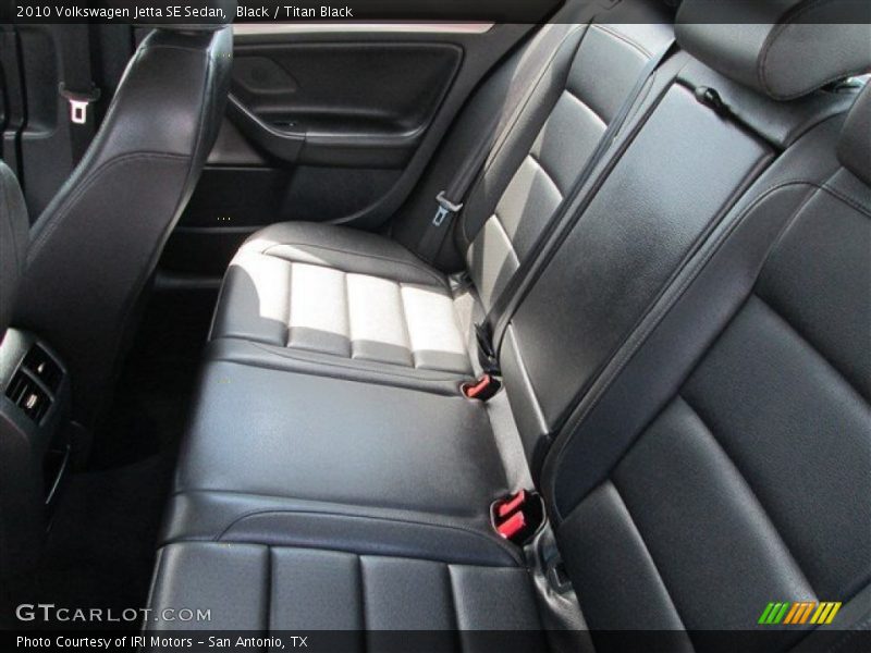 Black / Titan Black 2010 Volkswagen Jetta SE Sedan