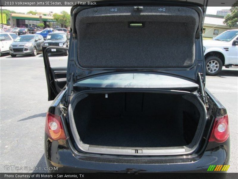 Black / Titan Black 2010 Volkswagen Jetta SE Sedan
