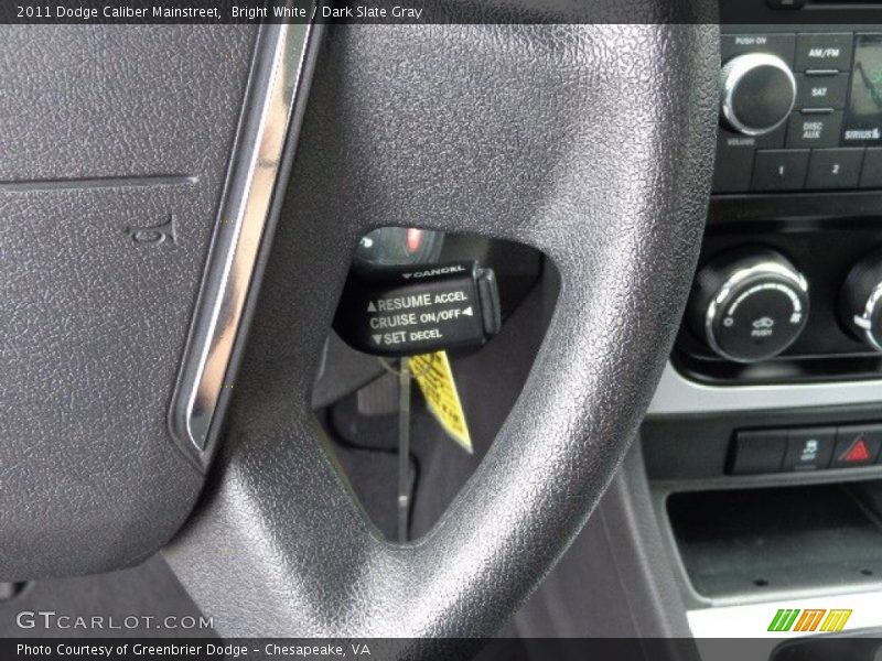 Bright White / Dark Slate Gray 2011 Dodge Caliber Mainstreet