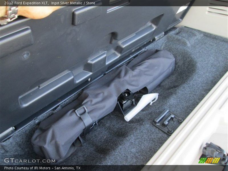 Ingot Silver Metallic / Stone 2012 Ford Expedition XLT