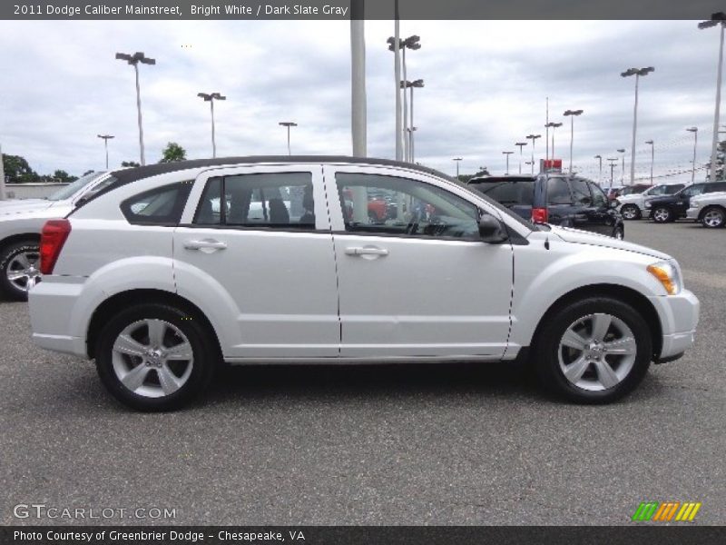 Bright White / Dark Slate Gray 2011 Dodge Caliber Mainstreet