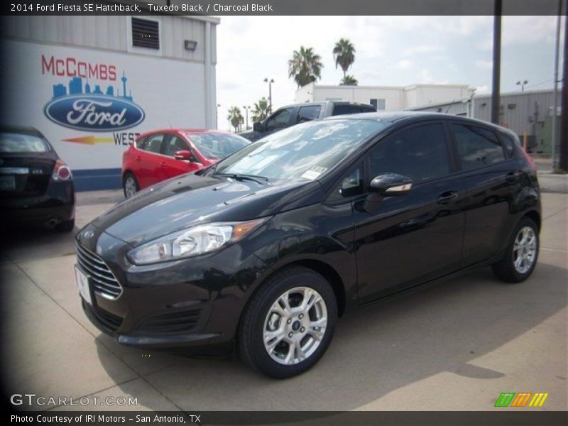 Tuxedo Black / Charcoal Black 2014 Ford Fiesta SE Hatchback