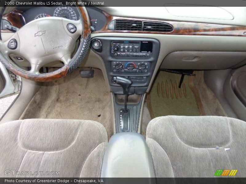 Bright White / Neutral 2000 Chevrolet Malibu LS Sedan