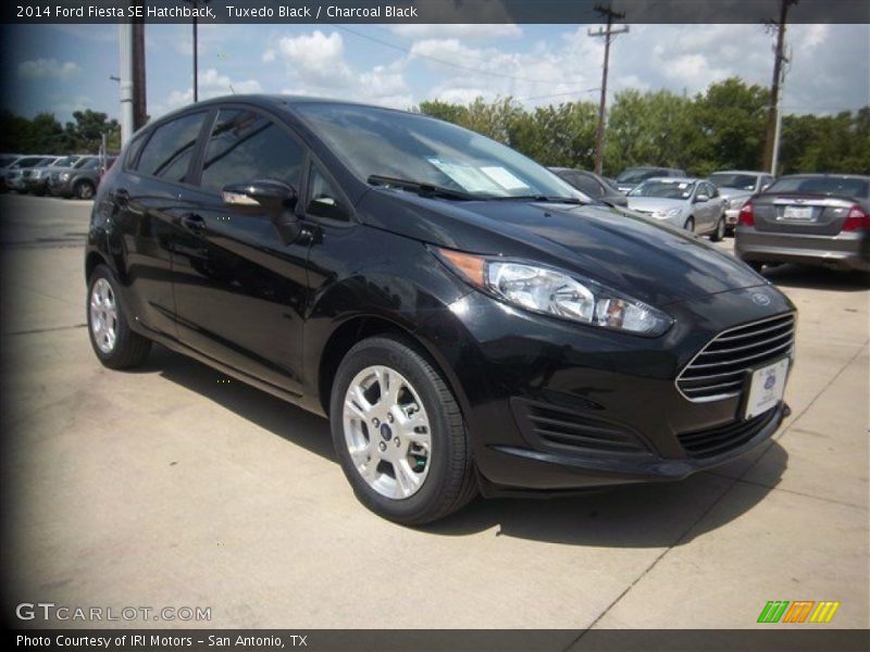 Tuxedo Black / Charcoal Black 2014 Ford Fiesta SE Hatchback